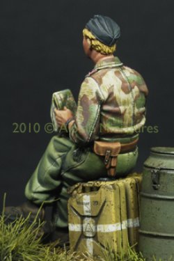 Photo3: Alpine Miniatures[AM35099]German Panzer Officer in Summer