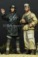 Alpine Miniatures[AM35104]A Conversation in the Desert (2 Figures)