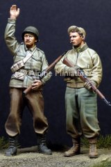 Alpine Miniatures[AM35110]WW2 US Infantry Set (2 Figures)