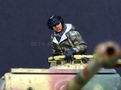 Photo4: Alpine Miniatures[AM35130]German Panther Commander #1