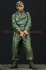 Alpine Miniatures[AM35146]WSS AFV Crew with Pistol