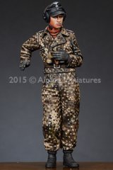 Alpine Miniatures[AM35188]WSS Panzer Commander #2