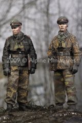 Photo: Alpine Miniatures[AM35077]LAH Officers in the Ardennes Set (2 figures)