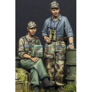 Photo: Alpine Miniatures[AM35101]German Panzer Crew in Summer Set (2 Figures)