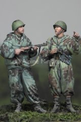 Photo: Alpine Miniatures[AM35129]WW2 Russian Scout Set (2 Figures)