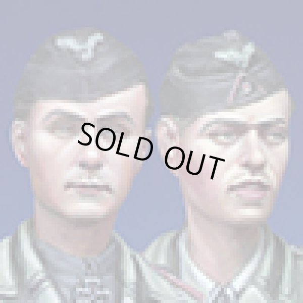 Photo6: Alpine Miniatures[AM35150]Otto Carius & NCO Set (2 Figures)