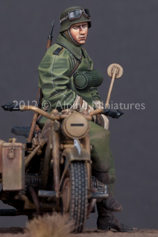 Photo2: Alpine Miniatures[AM35142]German Motorcycle Driver