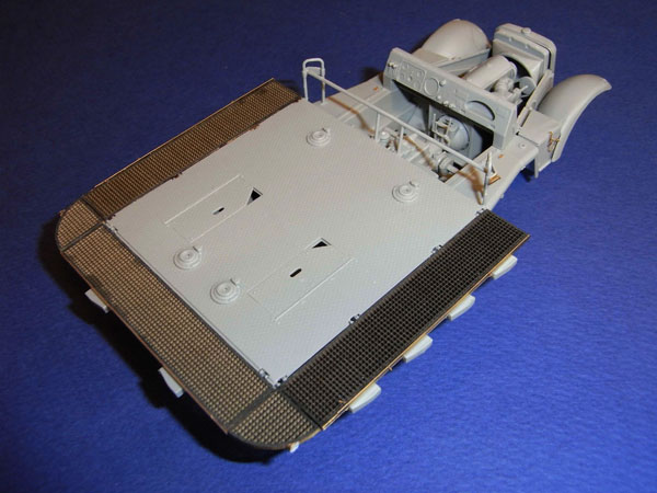 Photo2: [Passion Models] [P35-073] Sd.kfz.10/5 Update Set Part1-A Slat Mesh Open ver. Laser Cut slat mesh and PE for DML