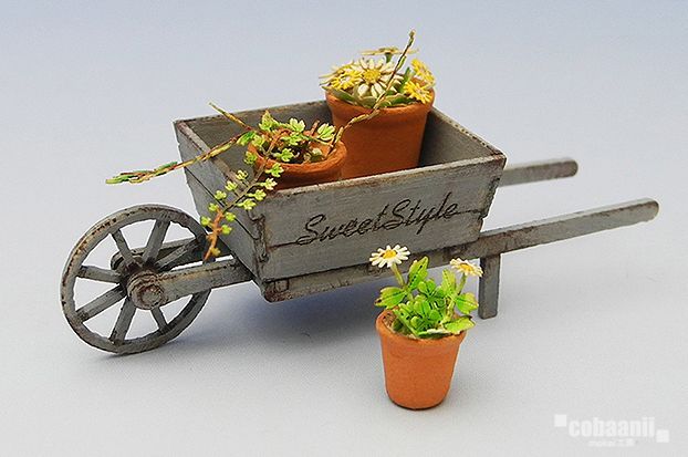 Photo1: cobaanii[SS-020]木製手押し車と植木鉢